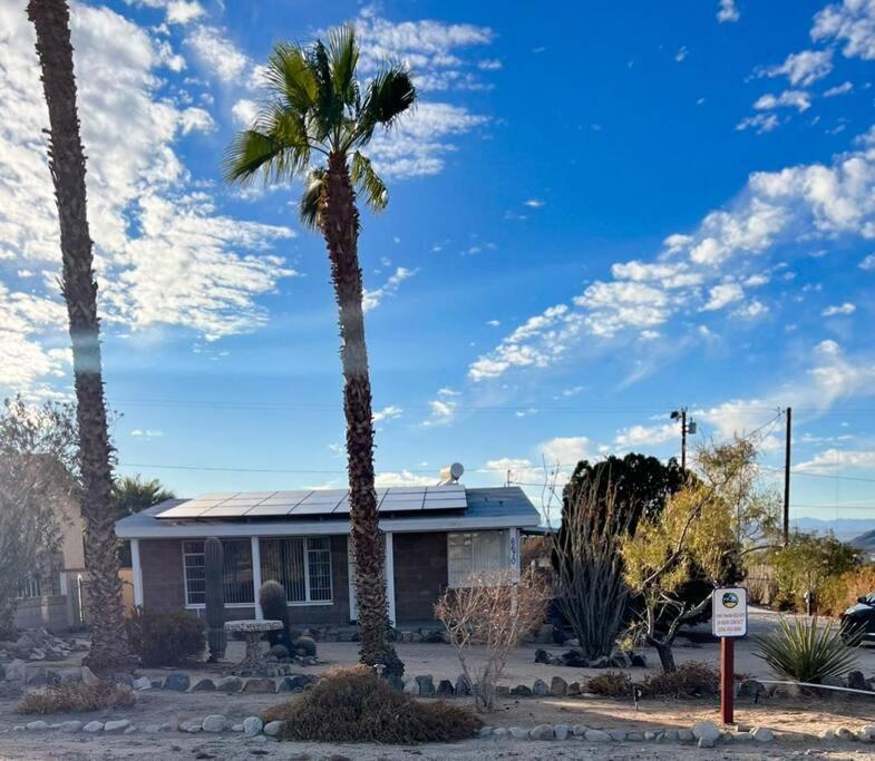 トウェンティナイン・パームズJoshua Tree National Park - Cozy Palms Getawayアパートメント エクステリア 写真